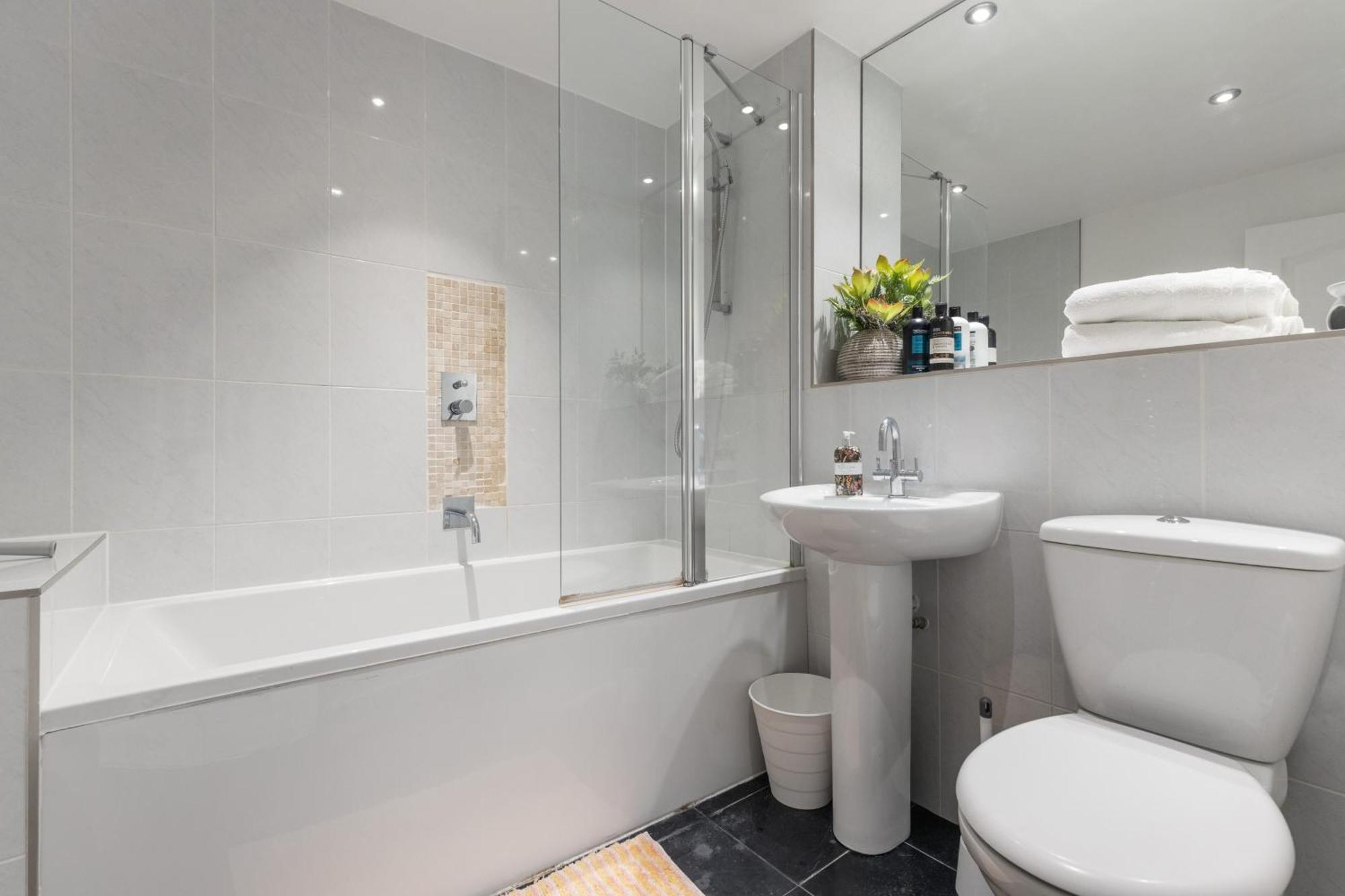 Westminster Classic Massionette London Luaran gambar